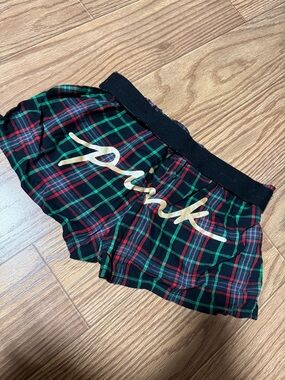 holiday pink shorts